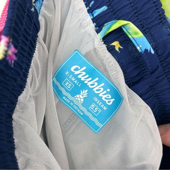 Chubbies The Fowl Plays Swim Trunks UPF 50 5.5” Inseam Classic Liner Sz XS - Picture 9 of 15